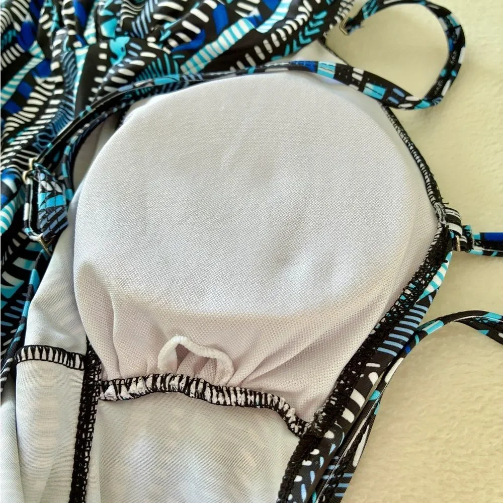 Tankini Swim Top Medium Black Blue Geometric Twist Front Resort Cruise Swimwear